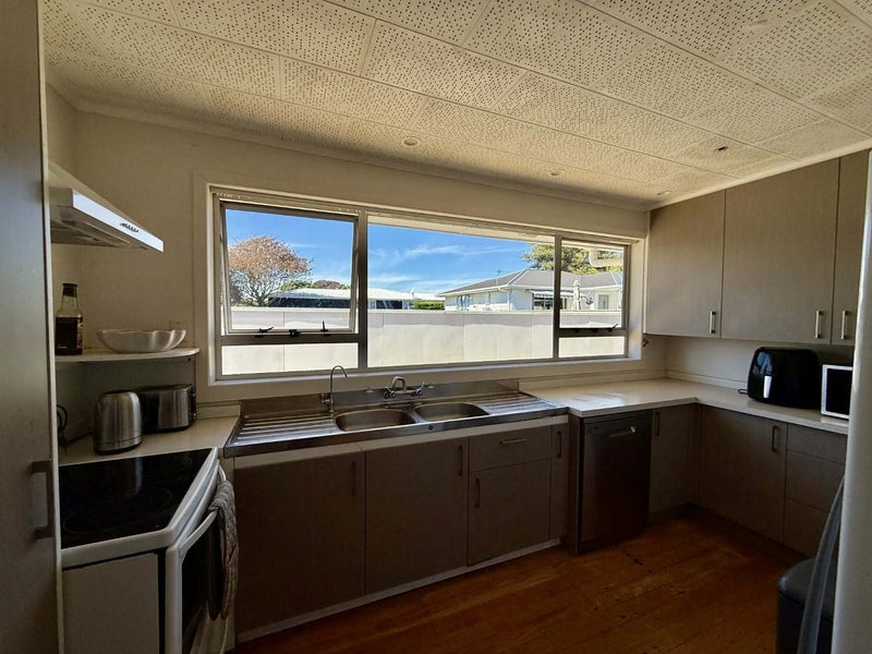 47 Davies Road, Hurdon, New Plymouth - Carousel 12