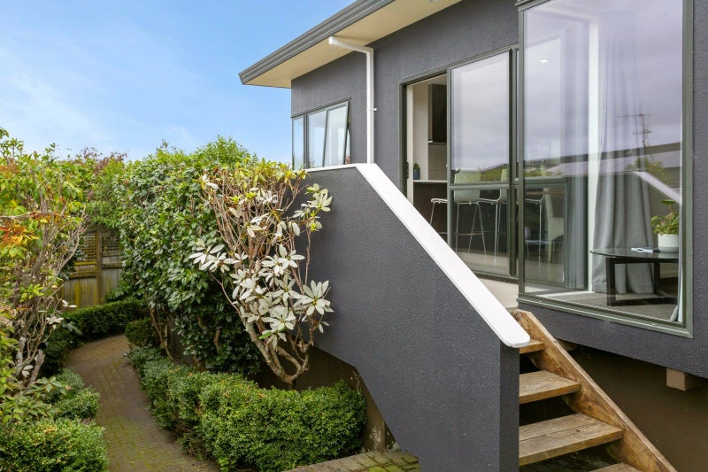 2/73 Harvey Street, Waipahihi, Taupō - Carousel 2