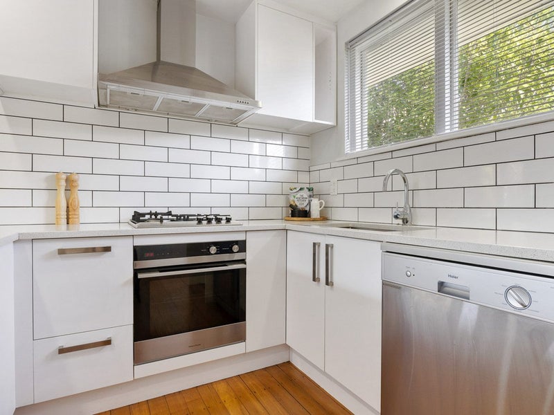 15 Eros Place, North New Brighton, Christchurch - Carousel 2