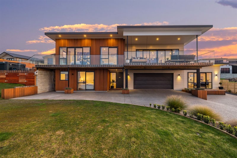 3 Sowerby Place, Richmond Hill, Christchurch - Carousel 1