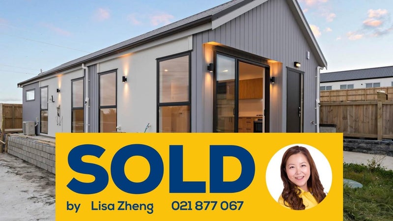 54 Horokaka Street, Massey, Auckland - Carousel 1