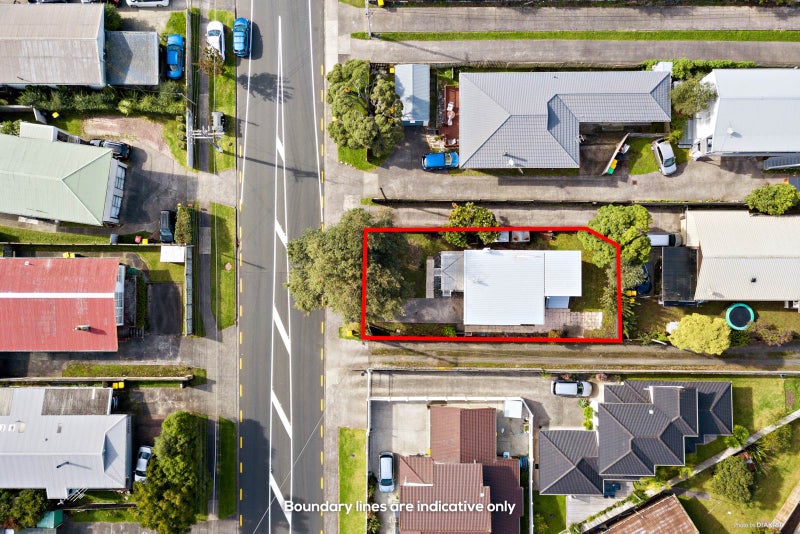 127 View Road, Sunnyvale, Auckland - Carousel 1