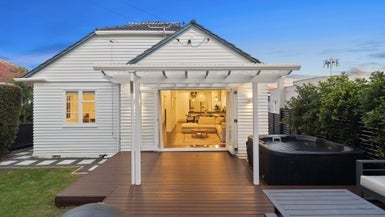 54 Alberta Street, Point Chevalier, Auckland - Carousel 1