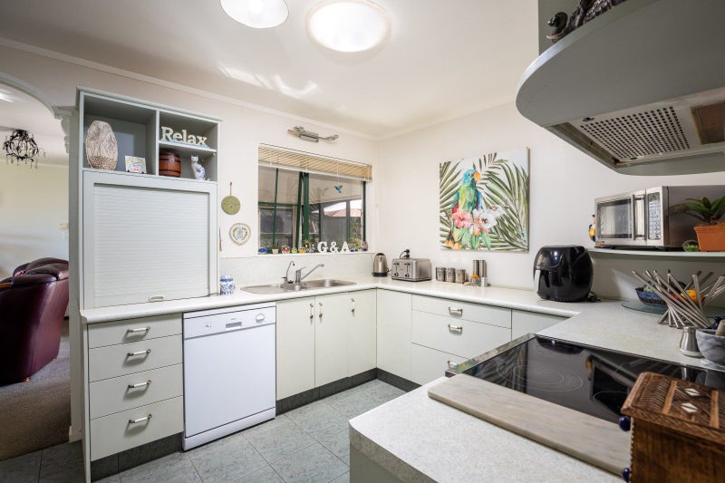 53 Barrett Road, Whalers Gate, New Plymouth - Carousel 2