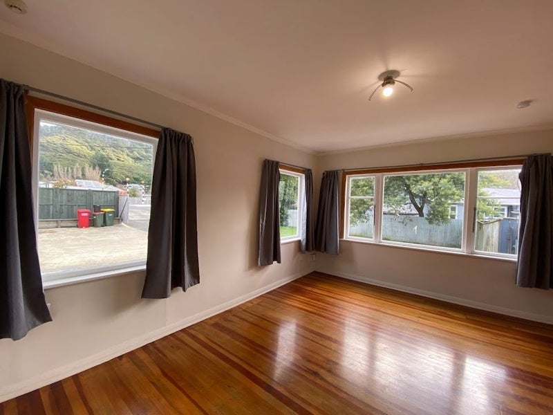162 Wainuiomata Road, Wainuiomata, Lower Hutt - Carousel 2