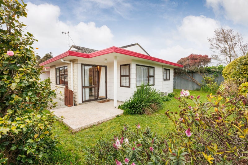 55A Chatsworth Place, Highbury, Palmerston North - Carousel 2