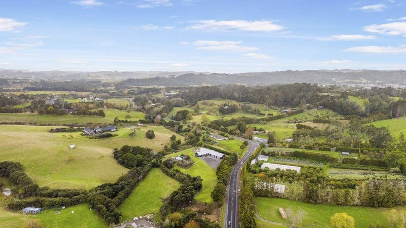 104 Foster Road, Kumeu - Carousel 39