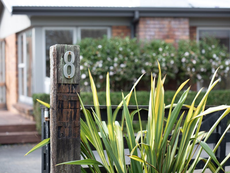 8 Braid Road, St Andrews, Hamilton - Carousel 2