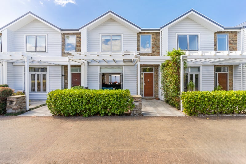 38 Gunner Drive, Te Atatu Peninsula, Auckland - Carousel 1