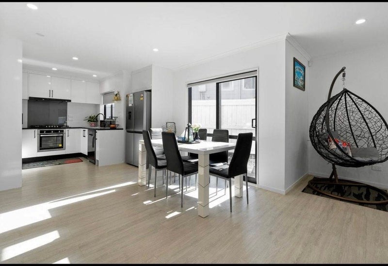 4E Old Wairoa Road, Papakura, Papakura - Carousel 4