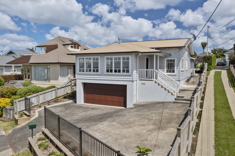 7 Huka Road, Birkenhead, Auckland - Carousel 1