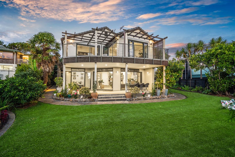 36A Maryland Street, Point Chevalier, Auckland - Carousel 1