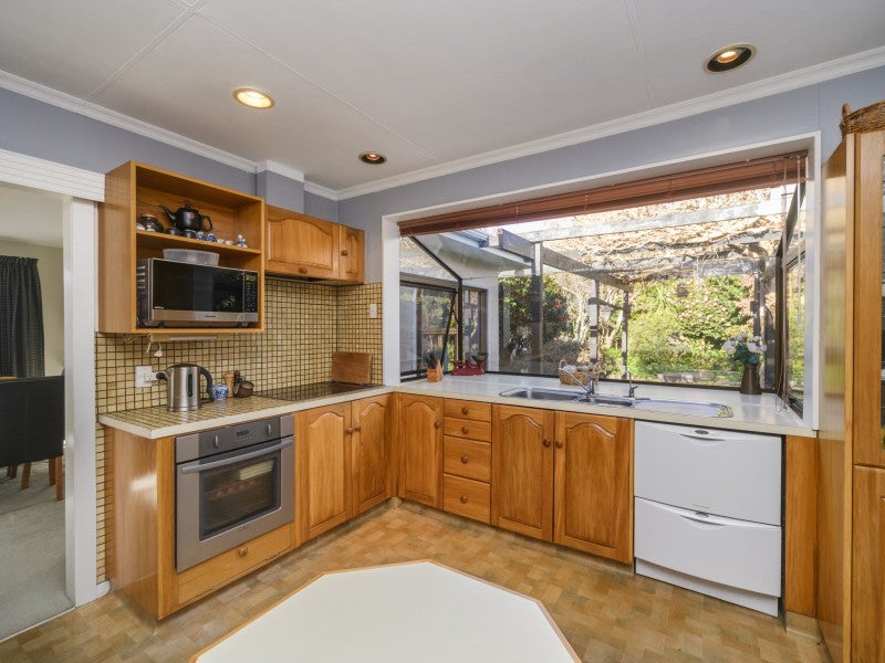 114 Buick Crescent, Awapuni, Palmerston North - Carousel 2