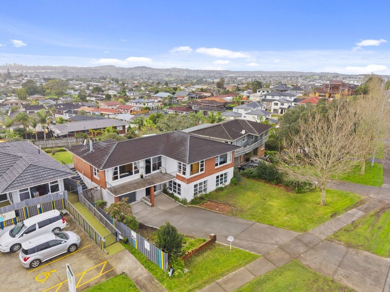 4247 Great North Road, Glendene, Auckland - Carousel 17