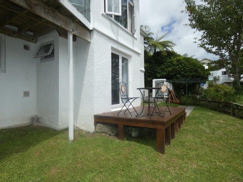 92A Creswick Terrace, Northland, Wellington - Carousel 11