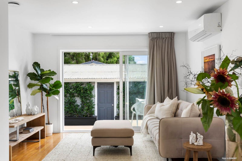 35 Avondale Road, Avondale, Auckland - Carousel 1