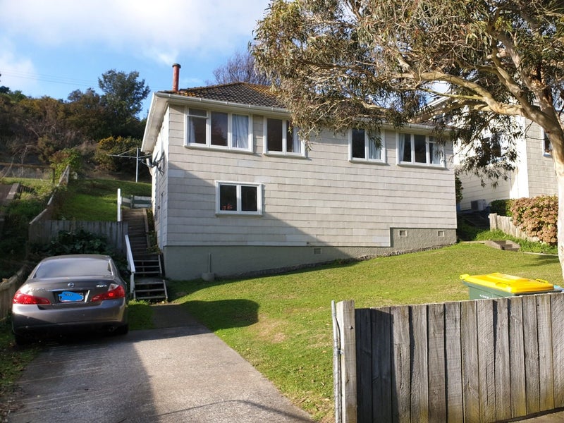 91 Mungavin Avenue, Ranui, Porirua - Carousel 1