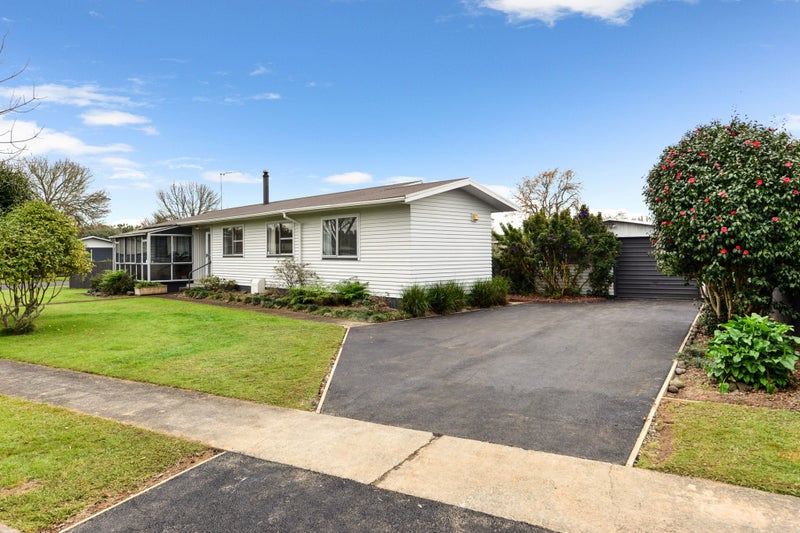 26 Sherwood Drive, Pukete, Hamilton - Carousel 2