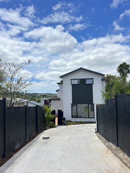19B Bellringer Road, Massey, Auckland - Carousel 11