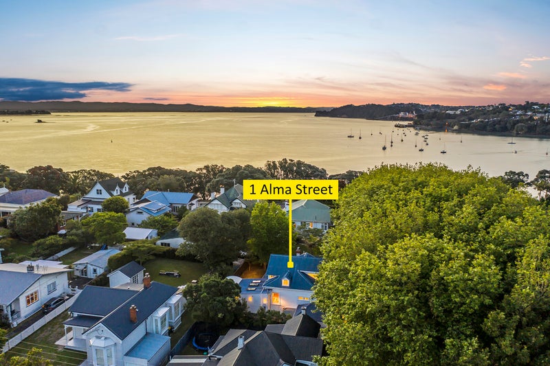 1 Alma Street, Northcote Point, Auckland - Carousel 2