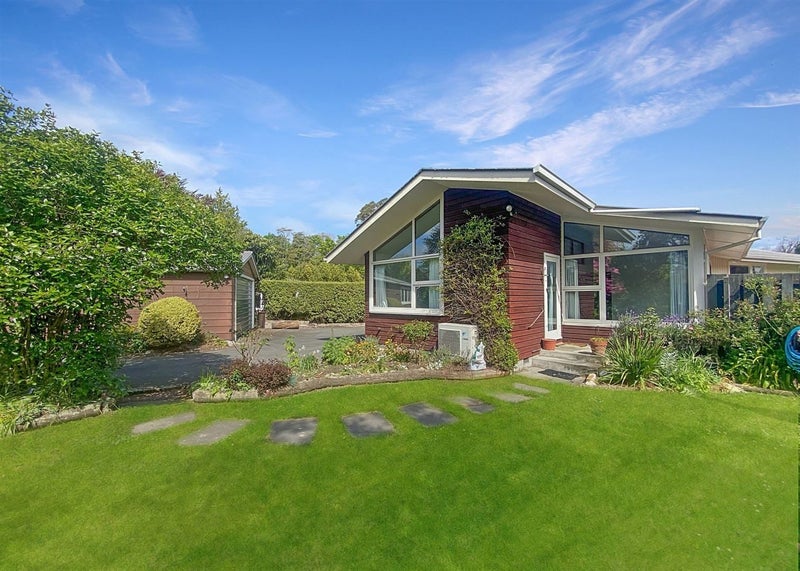 1 Ashbrook Lane, Somerfield, Christchurch - Carousel 1