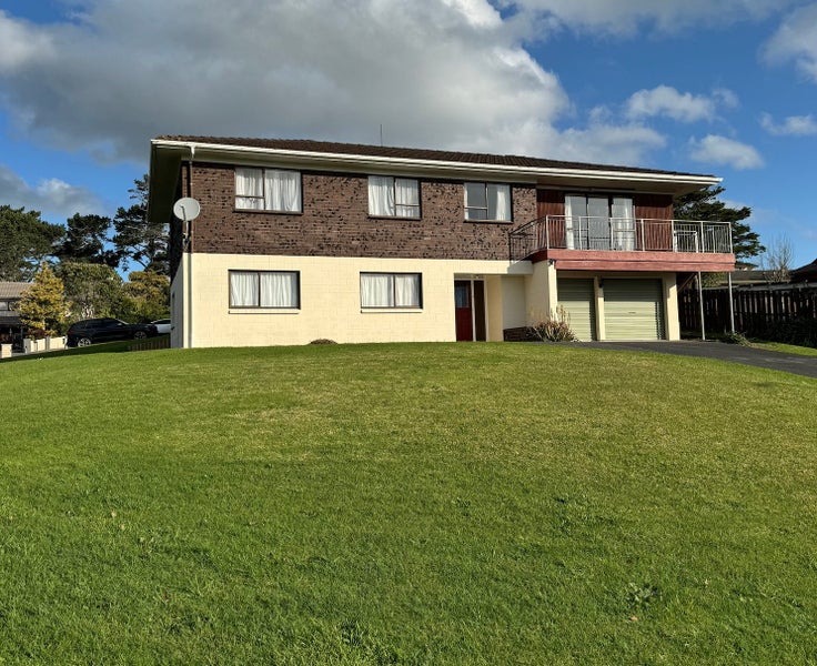 149 Halsey Drive, Lynfield, Auckland - Carousel 2