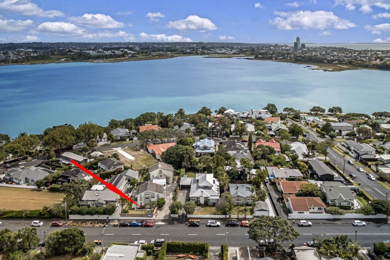 1/8 Bayswater Avenue, Bayswater, Auckland - Carousel 1
