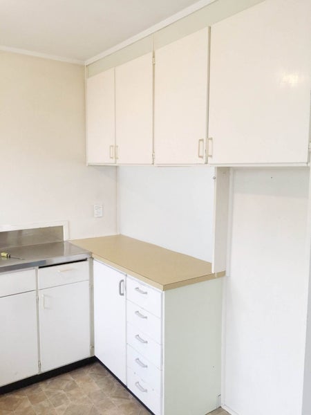 28 Seabrook Avenue, New Lynn, Auckland - Carousel 9