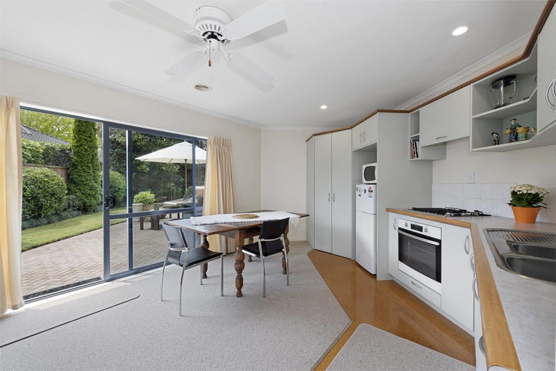 16 Grosvenor Place, Rototuna, Hamilton - Carousel 27