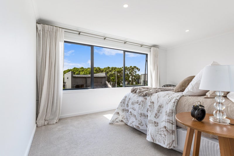 13 Hudson Bay Road, Hobsonville, Auckland - Carousel 2