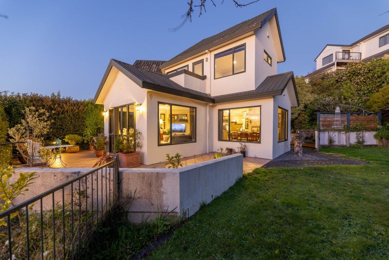 33 Greenfield Drive, Western Heights, Hamilton - Carousel 1