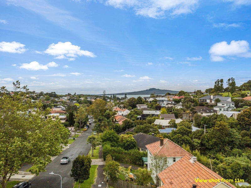 27 Rukutai Street, Orakei, Auckland - Carousel 1