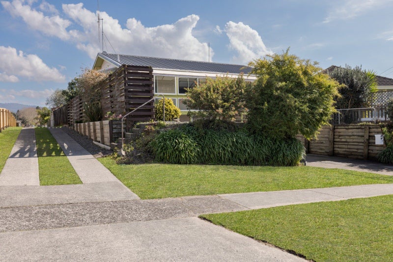 33B Boucher Avenue, Te Puke - Carousel 19