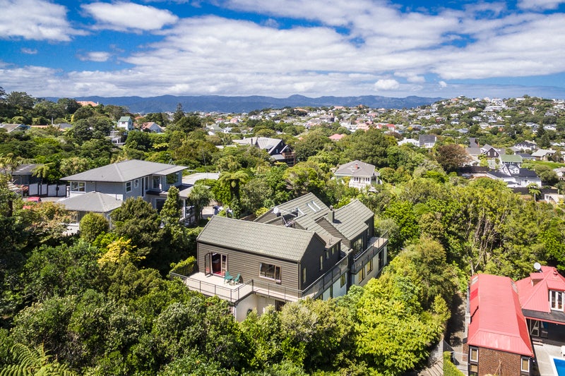 56 Simla Crescent, Khandallah, Wellington - Carousel 26