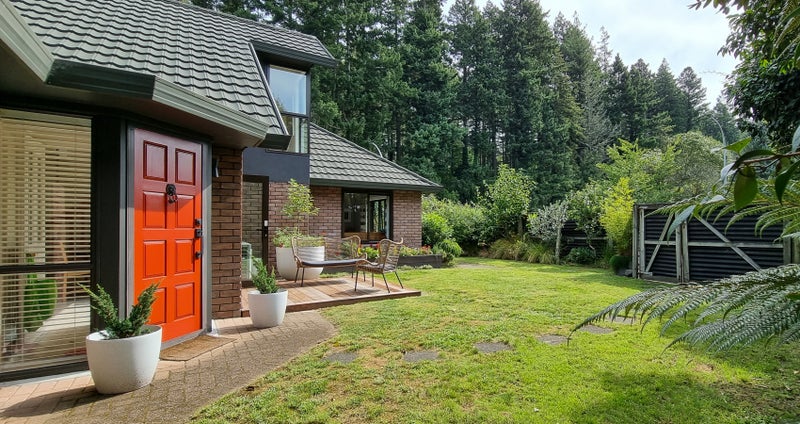 1 Lynmore Avenue, Lynmore, Rotorua - Carousel 22