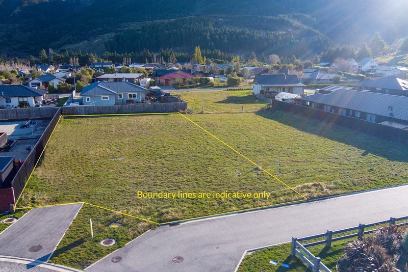 7 Woodpecker Street, Lake Hāwea - Carousel 1