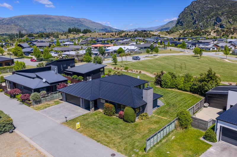 3 Poppy Lane, Albert Town, Wanaka - Carousel 1