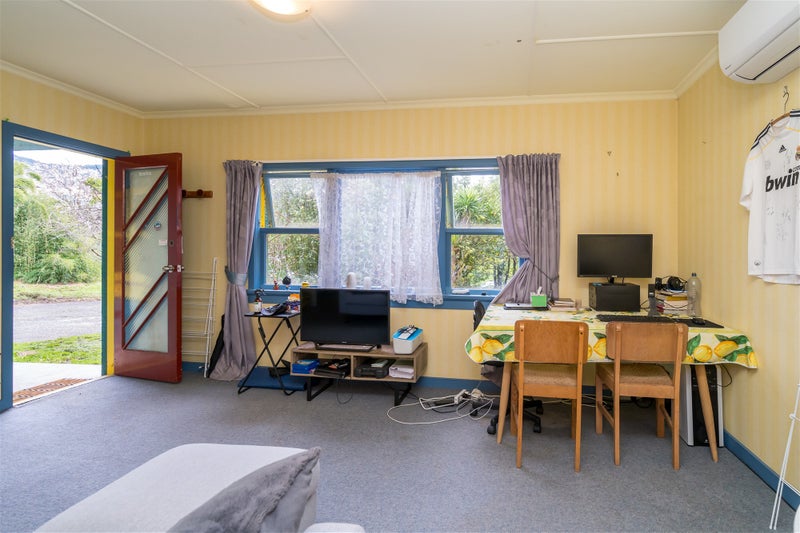 25 Hall Road, Sawyers Bay, Dunedin - Carousel 24