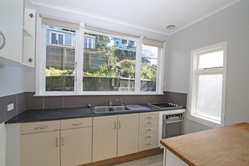 56 Pioneer Road, Moturoa, New Plymouth - Carousel 1