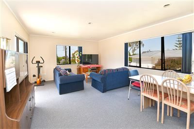 165B Hibiscus Coast Highway, Red Beach, Whangaparāoa - Carousel 2