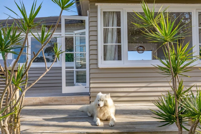 121 Vipond Road, Stanmore Bay, Whangaparaoa - Carousel 1