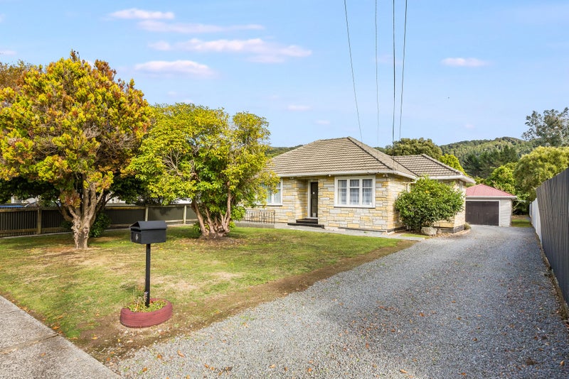 6 Wood Street, Wainuiomata, Lower Hutt - Carousel 1