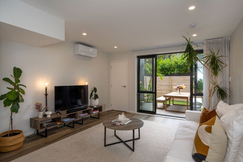 26E Eastdale Road, Avondale, Auckland - Carousel 2