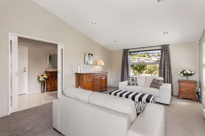 49 Holbrook Way, Westmorland, Christchurch - Carousel 2