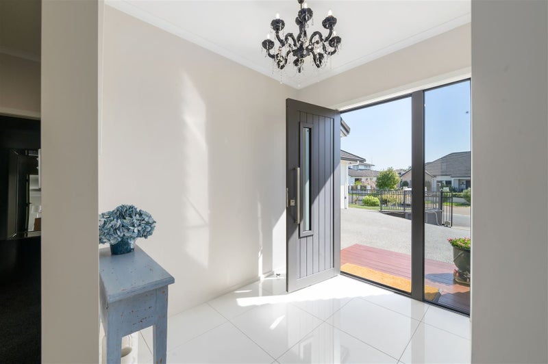 3 Cordelia Court, Flagstaff, Hamilton - Carousel 2