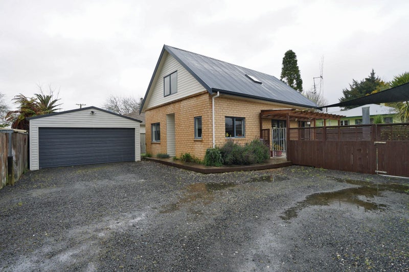 90A Wellington Street, Hamilton East, Hamilton - Carousel 12