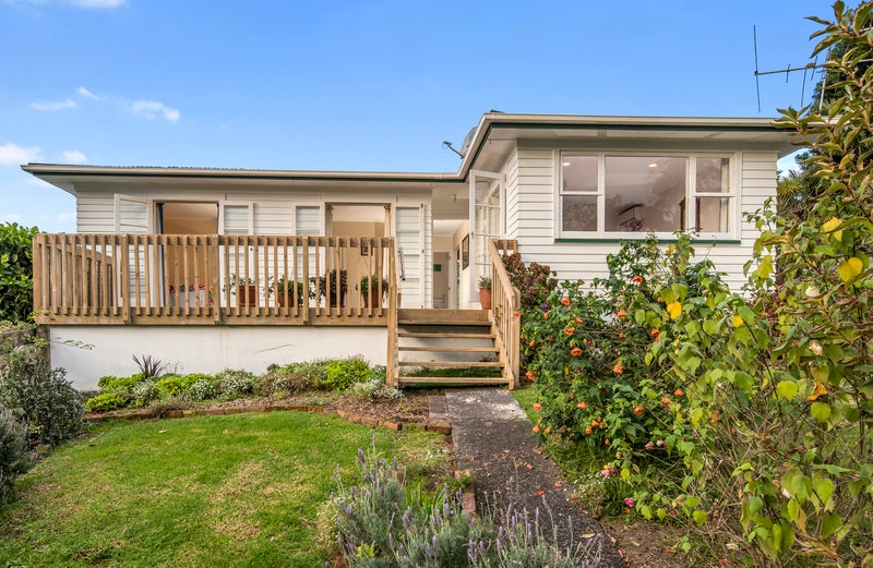 46 Melba Street, Beach Haven, Auckland - Carousel 1