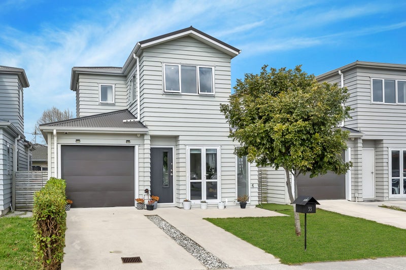 33 Divide Loop, Takanini, Auckland - Carousel 1