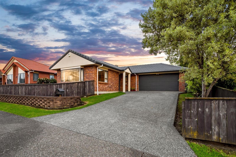 20 Northridge Terrace, Massey, Auckland - Carousel 1