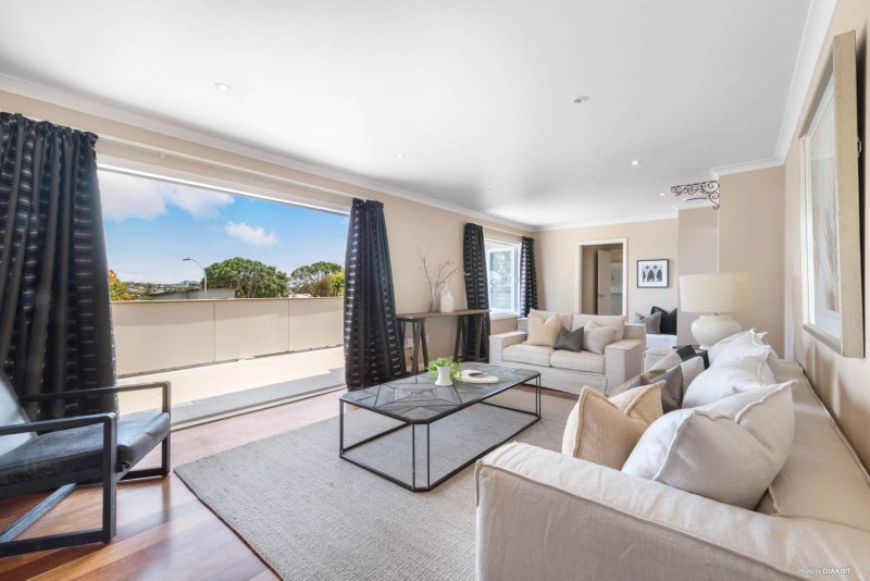 20 Evelyn Road, Cockle Bay, Auckland - Carousel 2